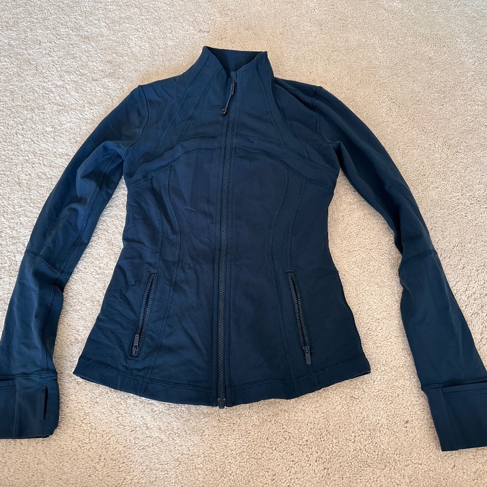Lululemon women’s jacket